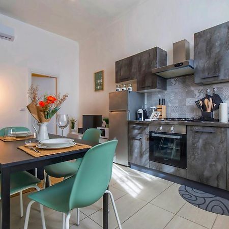 Central & Comfy Flat In The Beating Heart Of Torino Esterno foto
